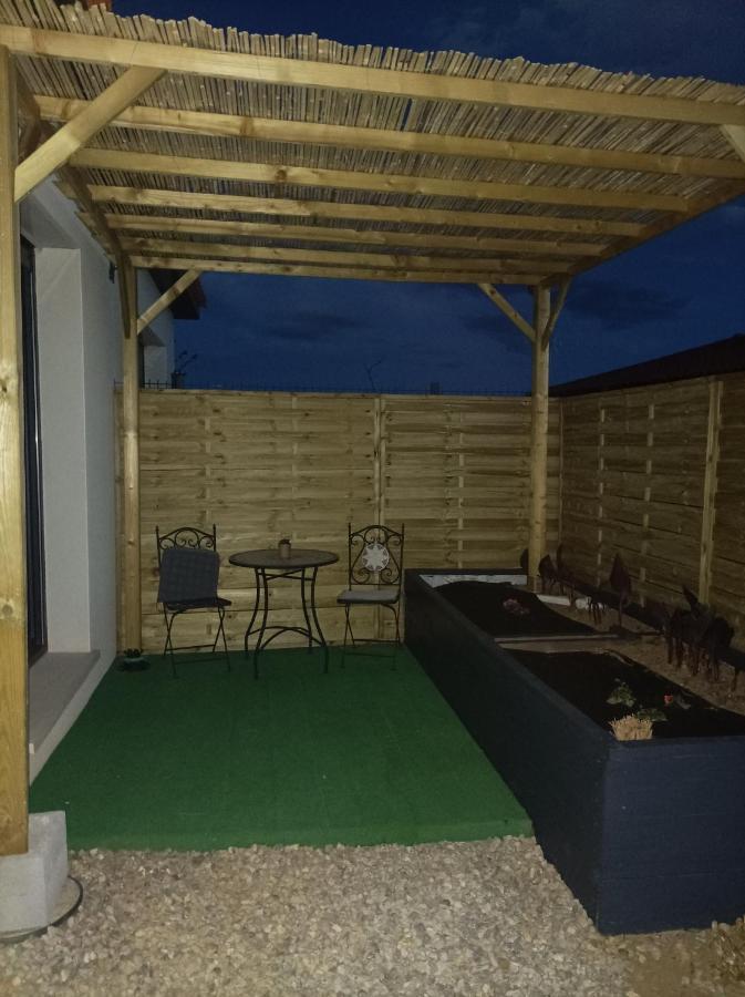 Chambre Amenage En Studio Cers Bagian luar foto